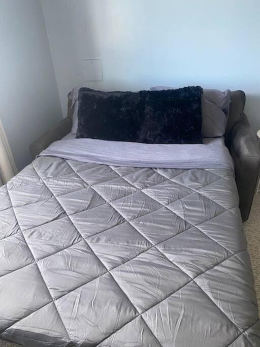 Right Next To West Edmonton Mall With Free Parking 외부 사진
